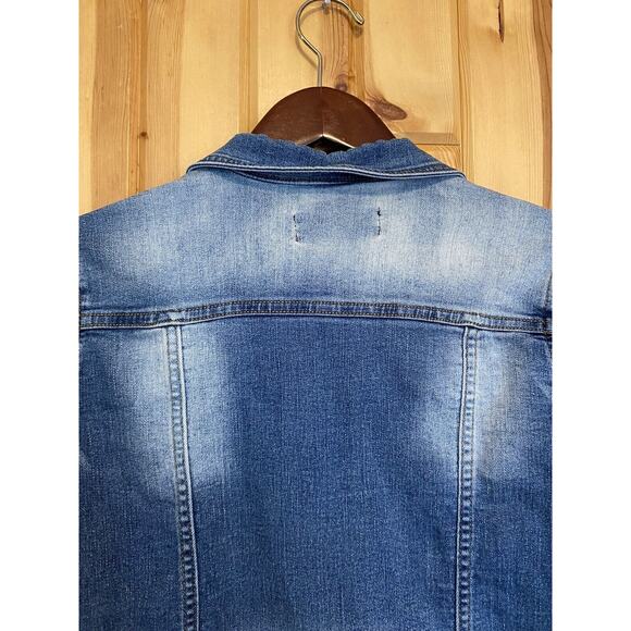7 For All Mankind Denim Jacket Girls M Trucker Distressed Flap Pockets Stretchy - Picture 4 of 8